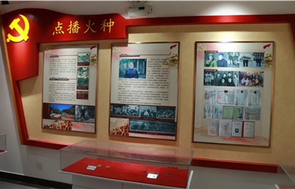 【黨建活動(dòng)-紅色團(tuán)建】懷柔第一黨支部紀(jì)念館-采摘-尋紅色足跡主題活動(dòng)