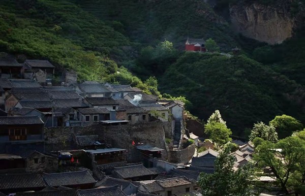 春游團(tuán)建NO.10-探秘古村落-門頭溝爨底下村-郊游團(tuán)建-手機(jī)互聯(lián)網(wǎng)團(tuán)建-1日凝聚力團(tuán)建