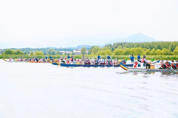 龍舟競賽-龍舟團建-青龍湖水上團建-團隊凝聚力主題團建