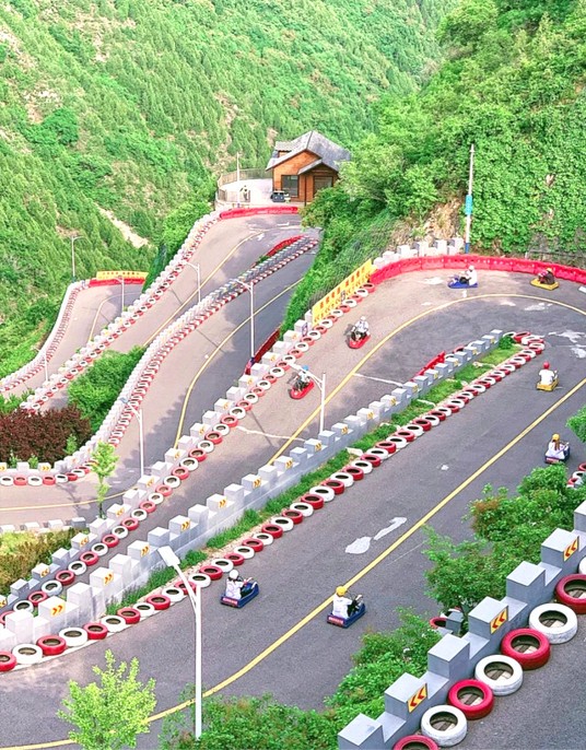 #熱門團(tuán)建+#冶仙塔網(wǎng)紅山地滑車+#密云特色水庫(kù)魚+#團(tuán)隊(duì)飛盤+#最受歡迎的團(tuán)建項(xiàng)目之一